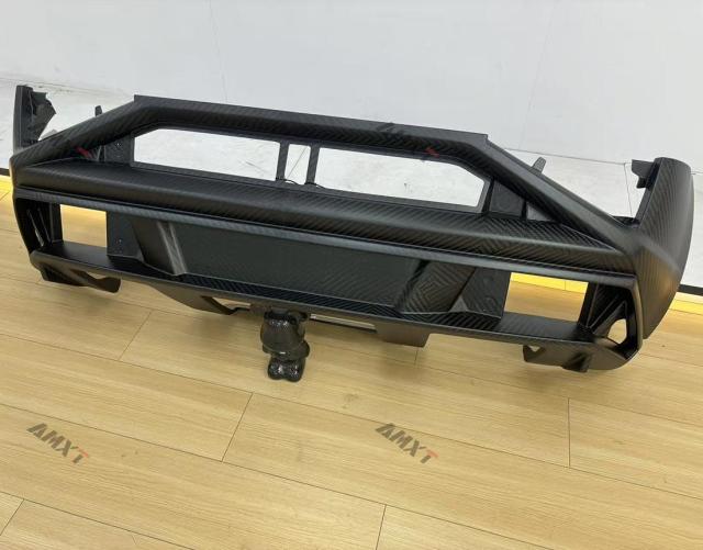 New High Quality Dry Carbon Fiber Car Rear Bumper for Gallardo-Bolt-On Installation Carbon Black 100% Fitment 2008-2013