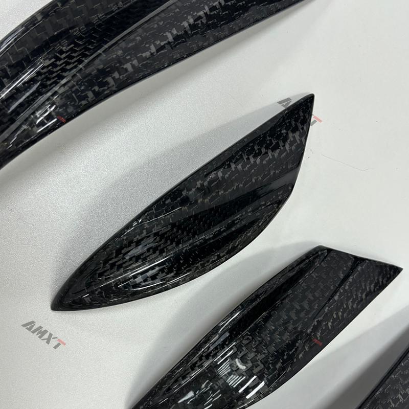 High Quality Fast Delivery Whole Sale Price Wet Carbon Fiber M Style Canards Body Kits for Lamborghini URUS