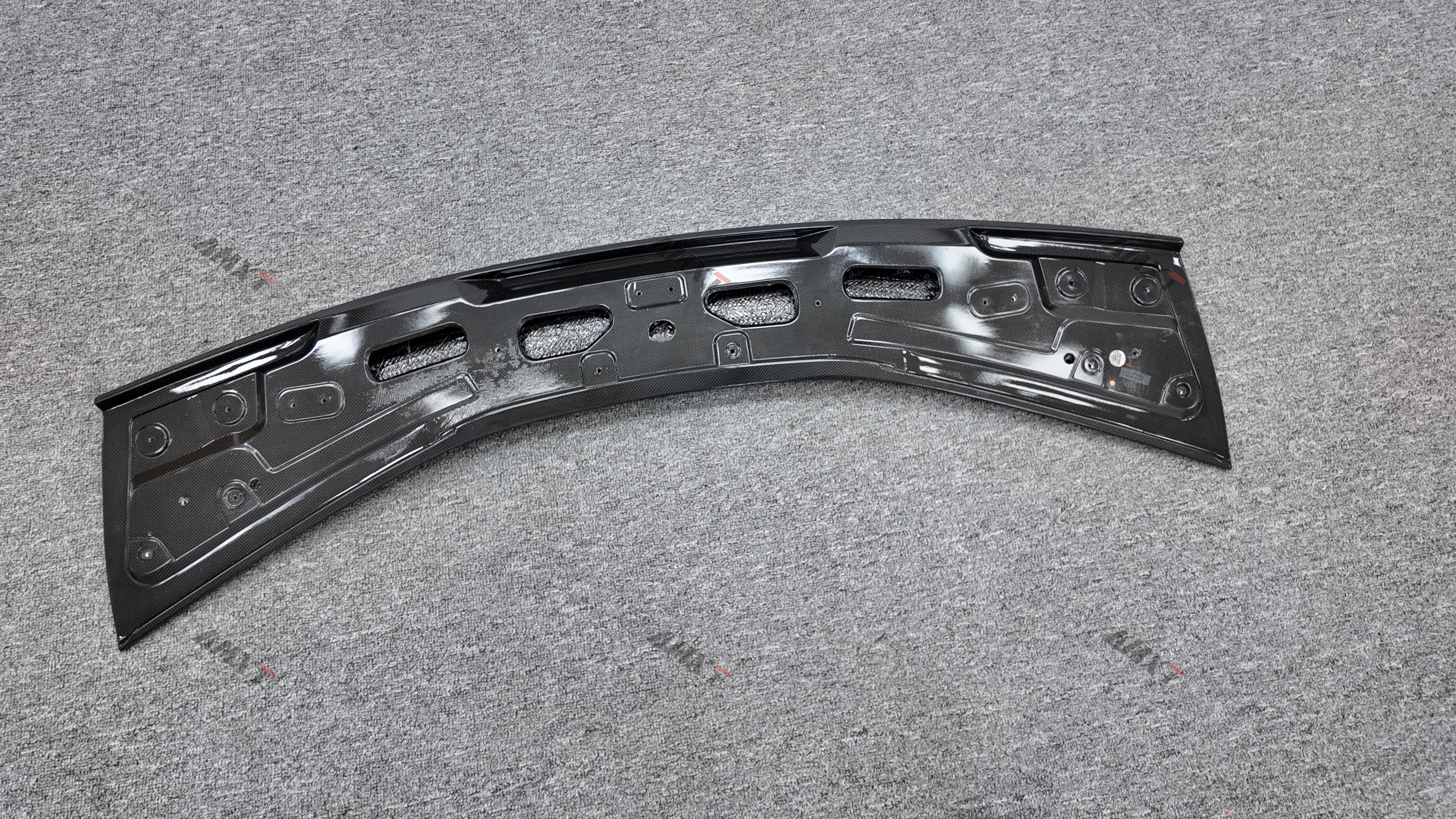 Excellent Quality Dry Carbon Fiber RYFT Rear Wing Spoiler Replacement for Ferrari 296