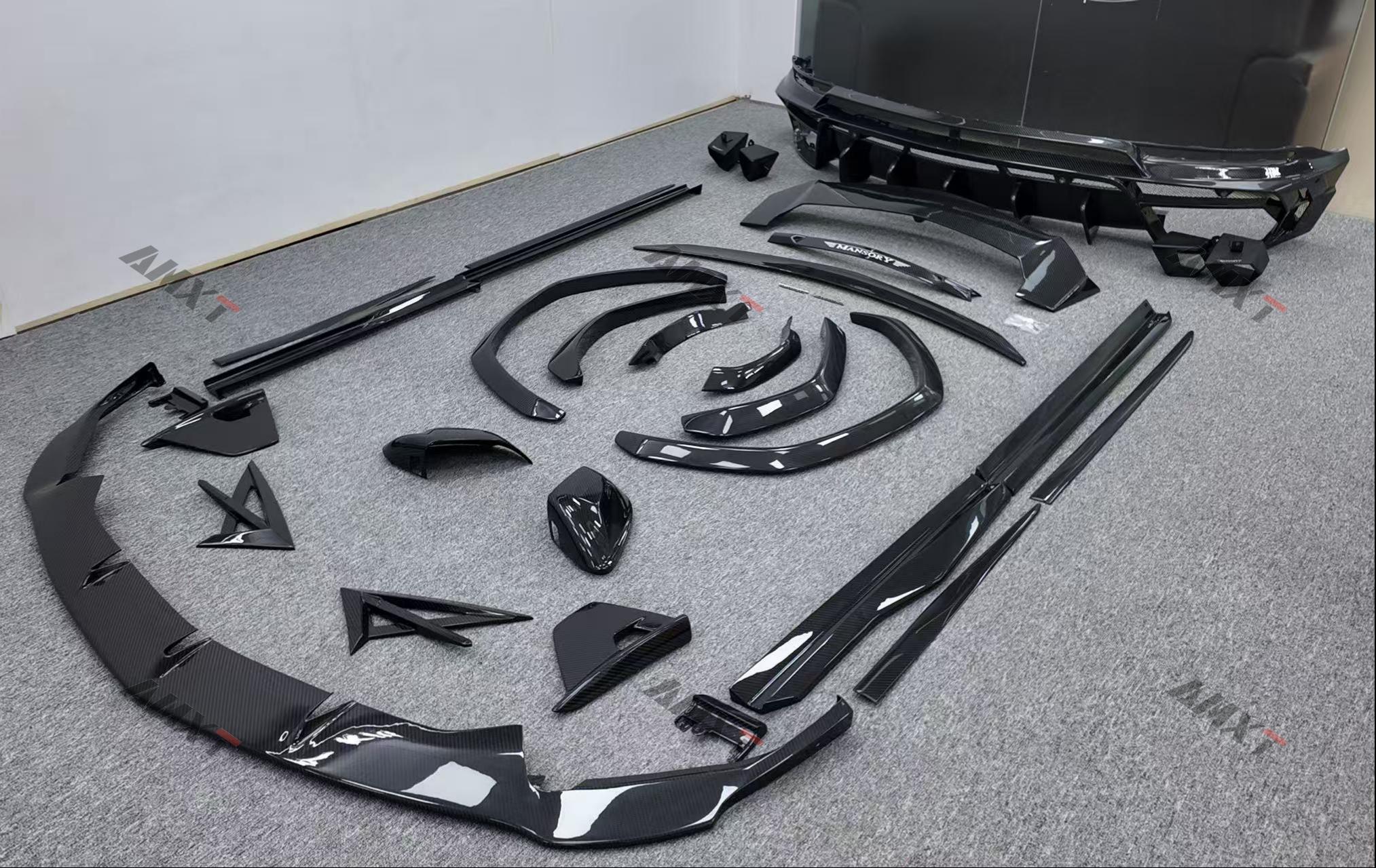 Urus Mansory Body Kits for Lamborghini Excellent Quality Fast Delivery Dry Carbon Fiber Front Lip Side Skirt Rear Diffuser Hood
