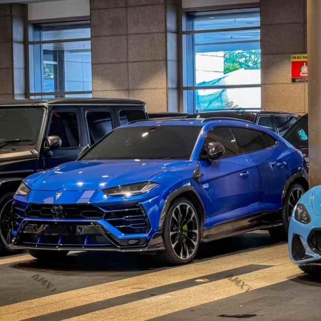 Urus Mansory Body Kits for Lamborghini Excellent Quality Fast Delivery Dry Carbon Fiber Front Lip Side Skirt Rear Diffuser Hood
