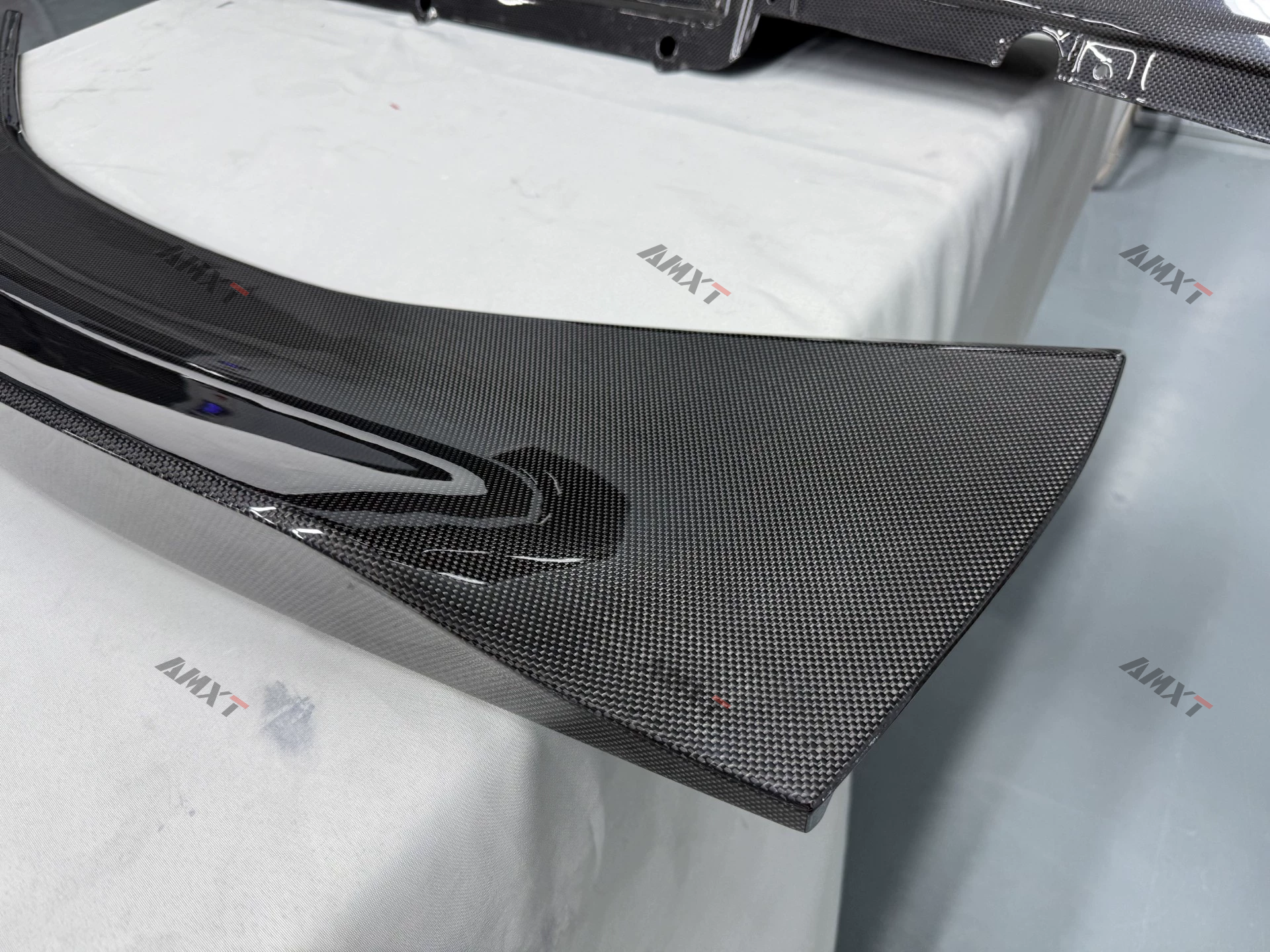 Excellent Quality Dry Carbon Fiber RYFT Rear Wing Spoiler Replacement for Ferrari 296