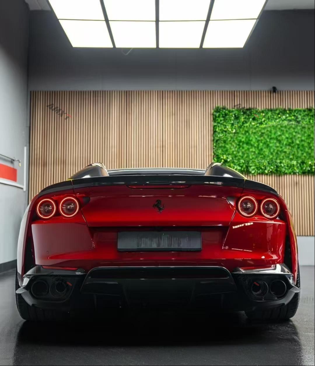 812 Body Kits for Ferrari Perfect Quality Fast Delivery Dry Carbon Fiber Front Lip Side Skirt Rear Corner Guard Diffuser Spoiler