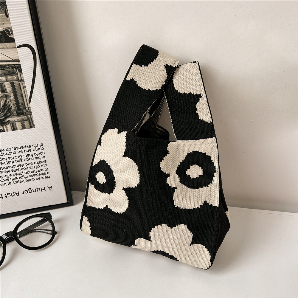 Kusoul Thickened 35x20cm Handmade Knitted Bags Mini Wrist Bag Korean-Style Fashion Tote Handbag Reusable Casual Shopping Bag Flower Woven Bags