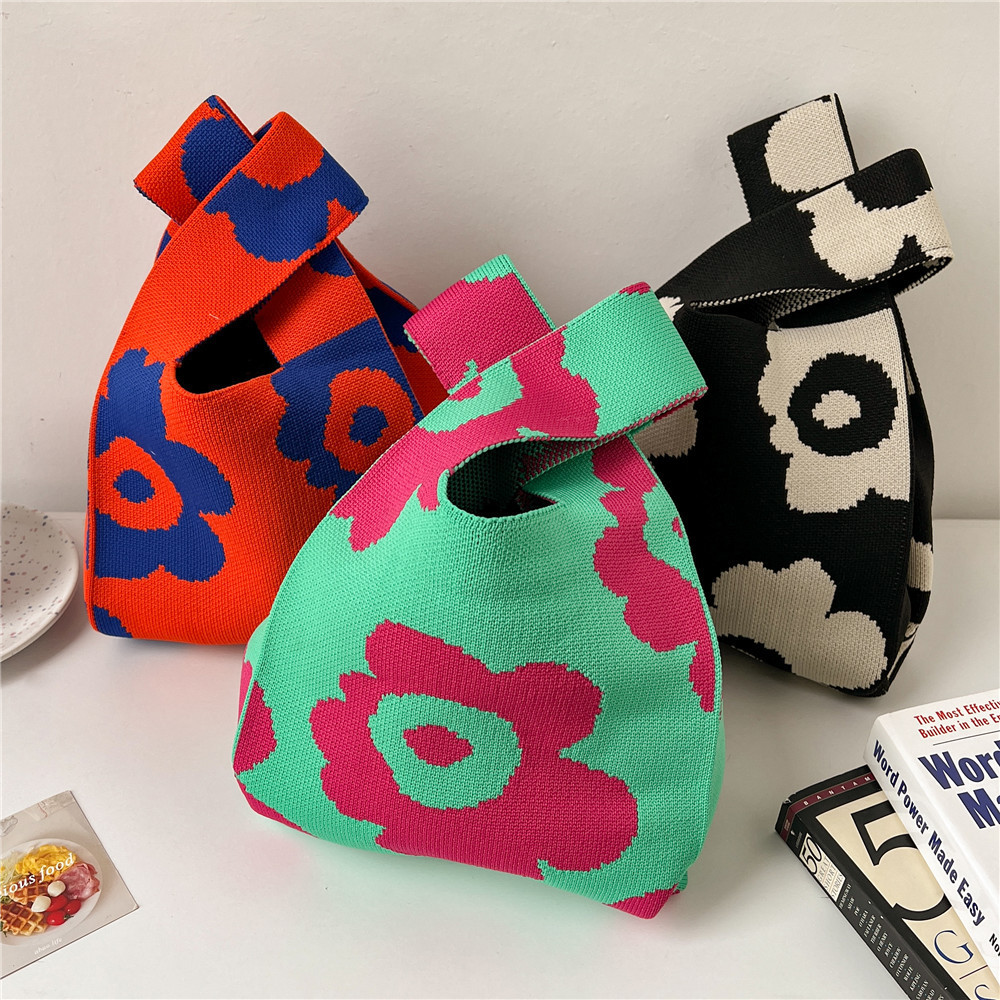 Kusoul Thickened 35x20cm Handmade Knitted Bags Mini Wrist Bag Korean-Style Fashion Tote Handbag Reusable Casual Shopping Bag Flower Woven Bags