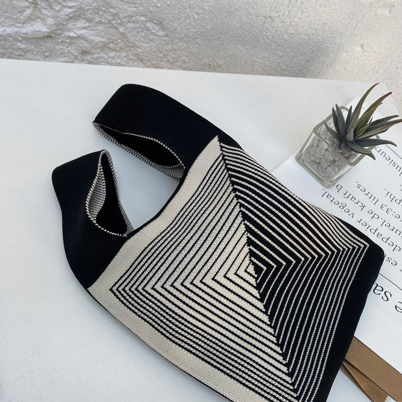 Portable Striped Tote Handmade Knitted Bag Women'S Knot Wrist Bag Bucket Phone Bags Large Capacity Autumn Winter Handbags