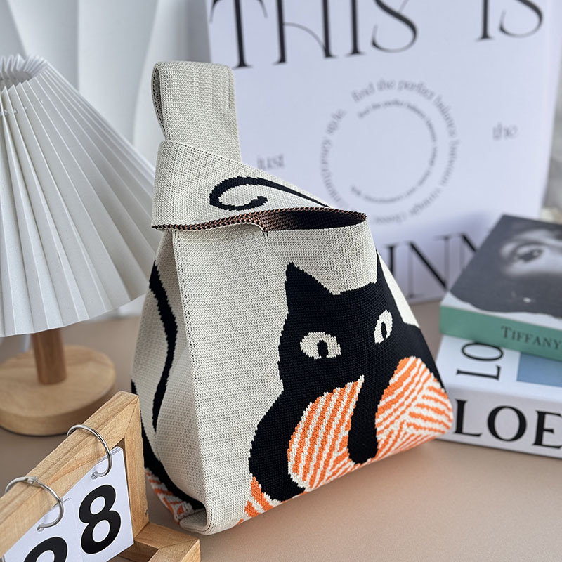 Kusoul Thickened 35x20cm Handmade Knitted Bags Mini Wrist Bag Korean-Style Fashion Tote Handbag Reusable Casual Shopping Bag Cat hugging a ball Woven Bags