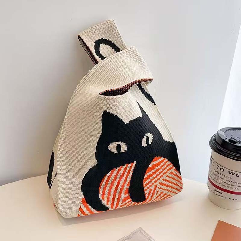 Kusoul Thickened 35x20cm Handmade Knitted Bags Mini Wrist Bag Korean-Style Fashion Tote Handbag Reusable Casual Shopping Bag Cat hugging a ball Woven Bags