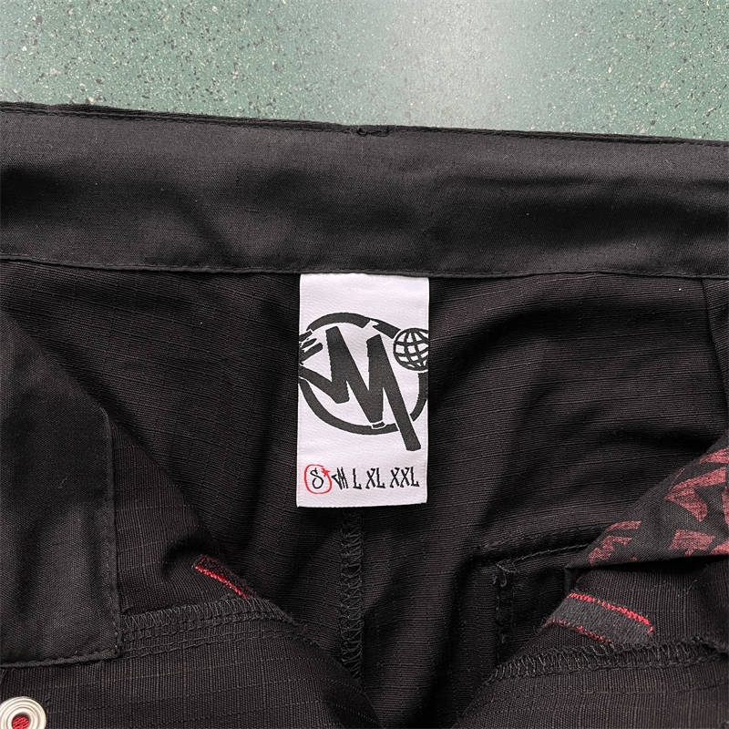 Minus Two Detachable Pants Black Red Details Pics 1