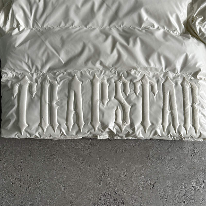 Trapstar Irongate Jacket Embossed Puffer Coat White Detailed View 1