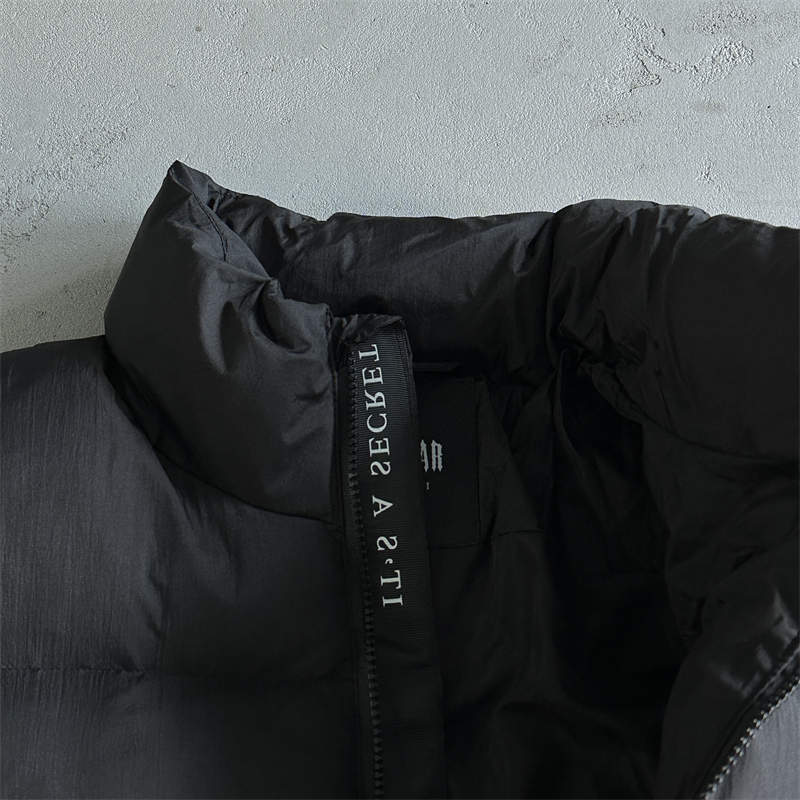 Trapstar Coat It’s a Secret Puffer Jacket Black Detailed View 1