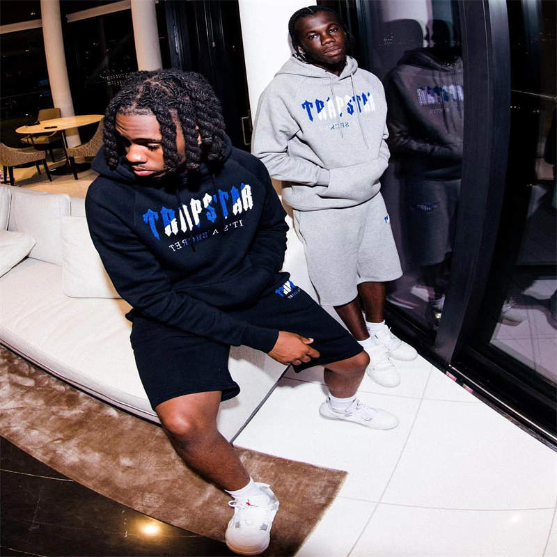 Trapstar Tracksuit Mens Chenille Decoded Hoodie Shorts Set Wearing Effect