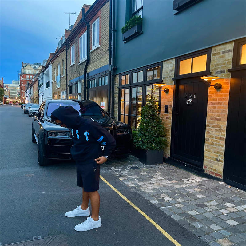Trapstar Jumper Mens Irongate Aech Chenille Hoodie 8844 Wearing Effect