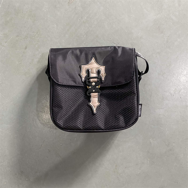 Trapstar Bag Men Irongate T Font Messenger Bags 1.0 Collection