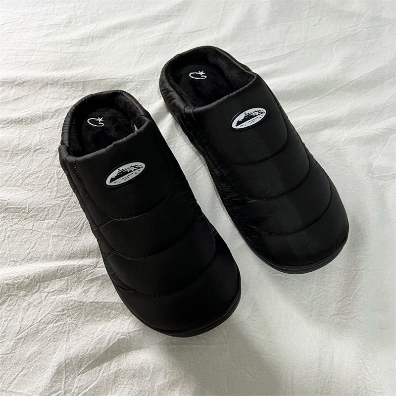 Corteiz RTW Crib Crep Slipper With Dustbag - Black