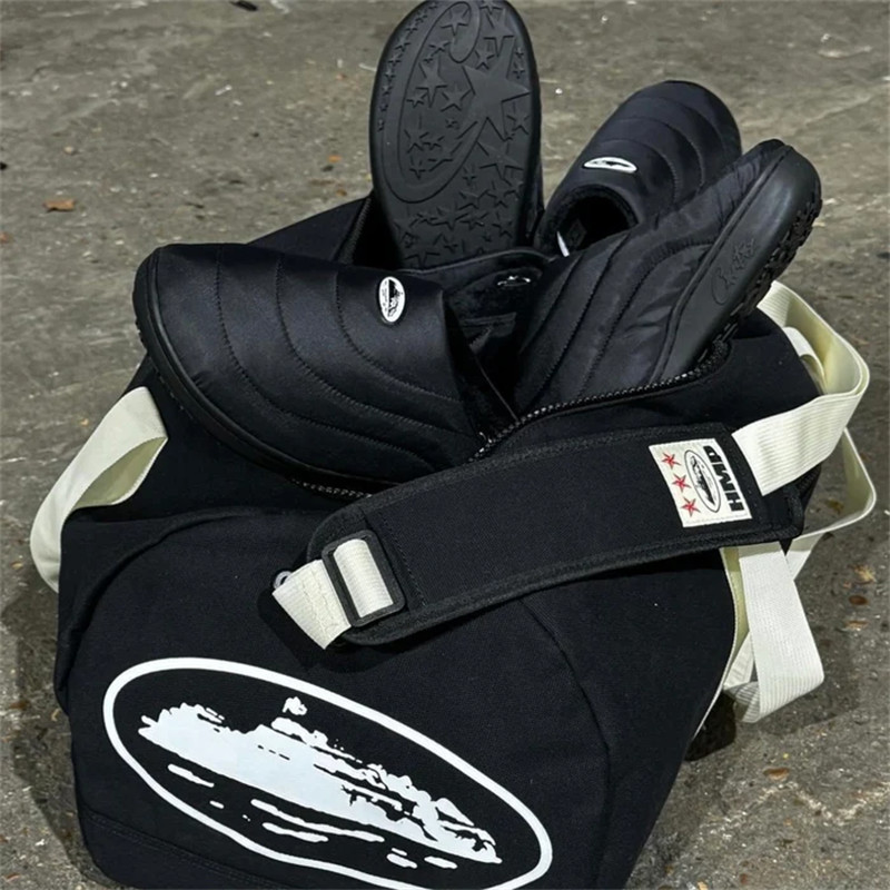 Corteiz RTW Crib Crep Slipper With Dustbag - Black