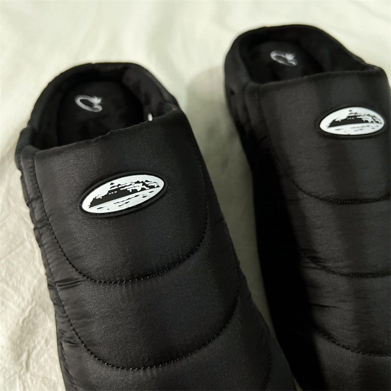 Corteiz RTW Crib Crep Slipper With Dustbag - Black