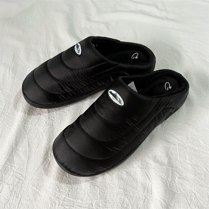 Corteiz RTW Crib Crep Slipper With Dustbag - Black