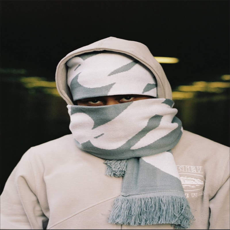 Corteiz Scarf Crtz Jacquard Knit Shawl Grey Wearing Effect