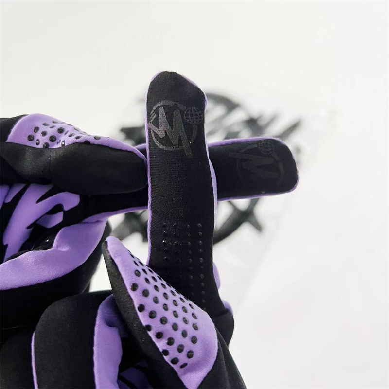 Minus Two Gloves Minustwo Graff Mitten