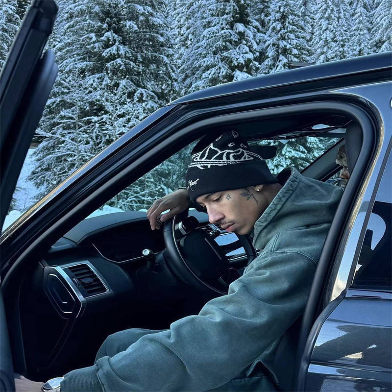 Broken Planet Market Beanie Midnight Black Wearing Effect