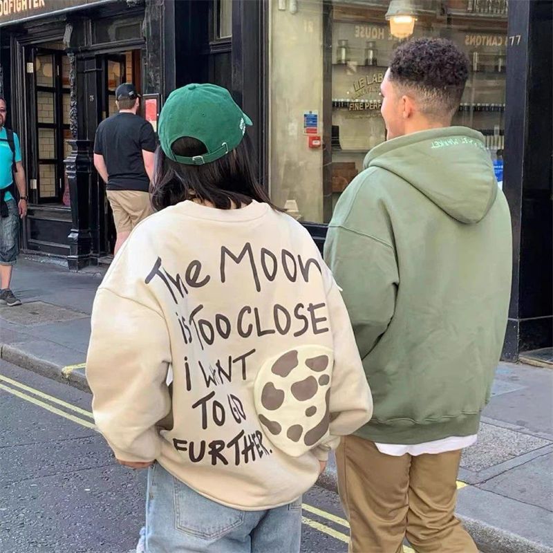 Broken Planet Sweatshirt Beige Top Wearing Effect