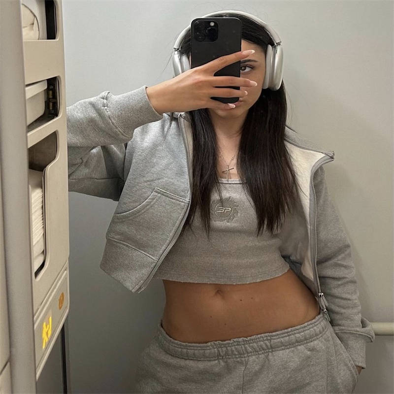 Women's Broken Planet Hoodie Basics Zip Up Sweatshirt Grey Wearing Effect