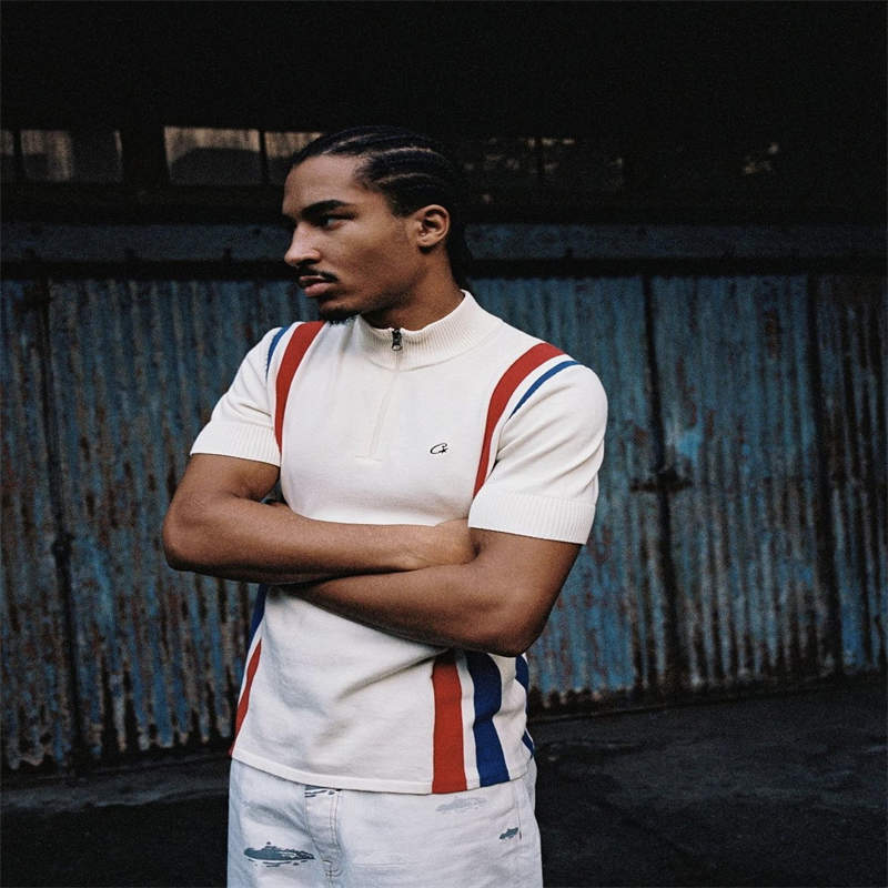 Corteiz Vvs Knit Zip Racer T-Shirt Cream Wearing Effect