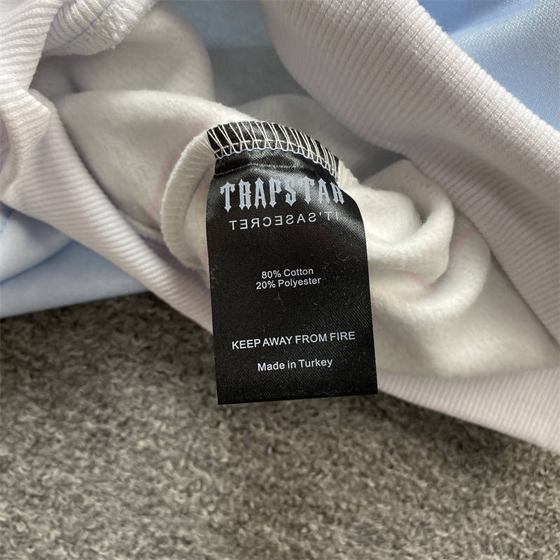 Trapstar Eagle Crewneck Flying Birds​ Long Sleeved Tshirt