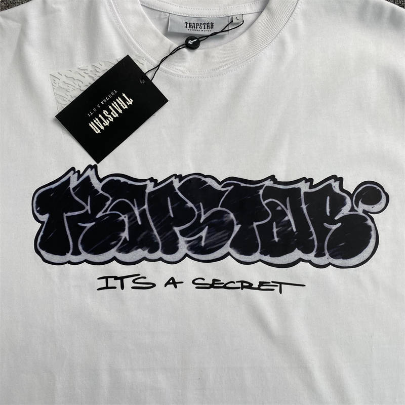 Trapstar Graffiti T-shirt