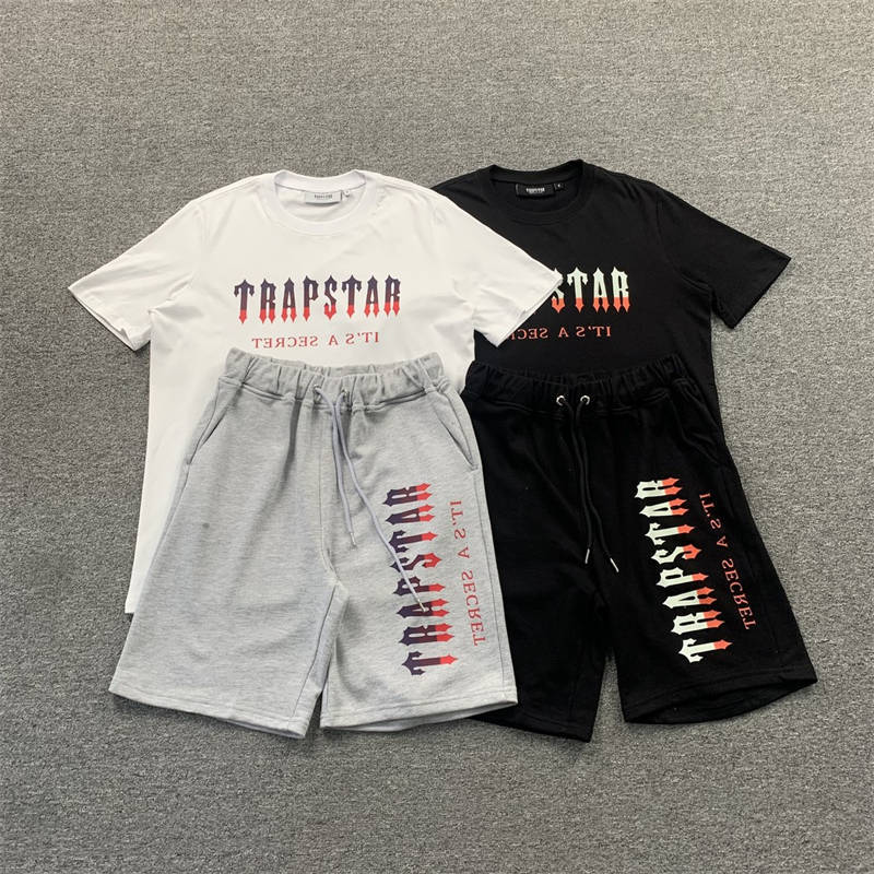 Trapstar Decoded T-shirt and Shorts Set Stripe Print