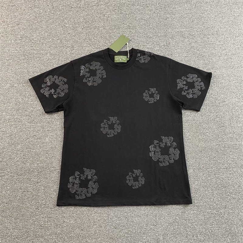 Denim Tears Cotton Wreath Foaming T Shirt and Shorts