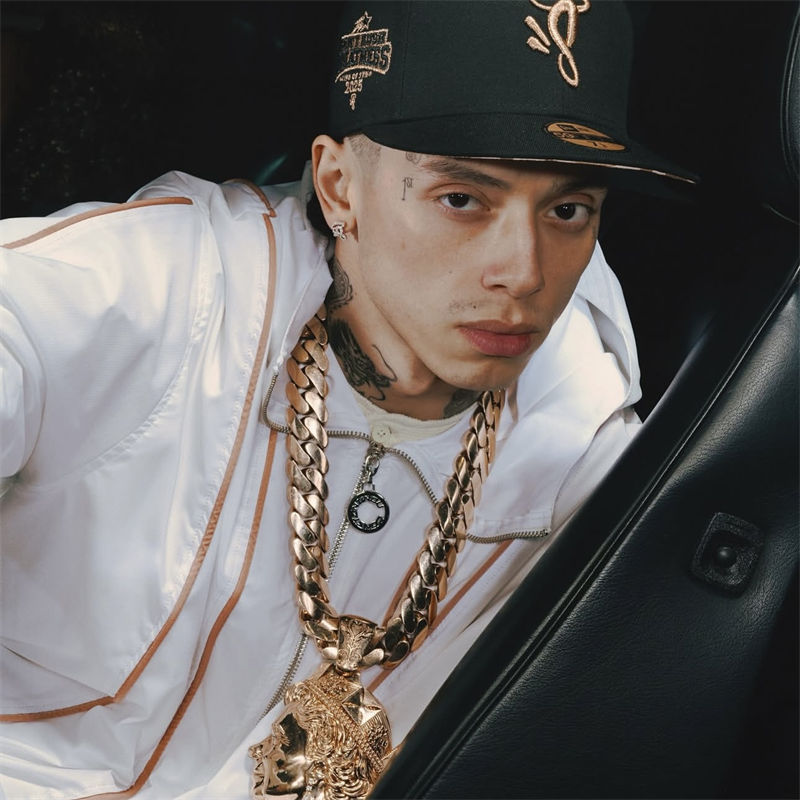 Syna World x New Era 9Fifty Snapback Cap Wearing Effect