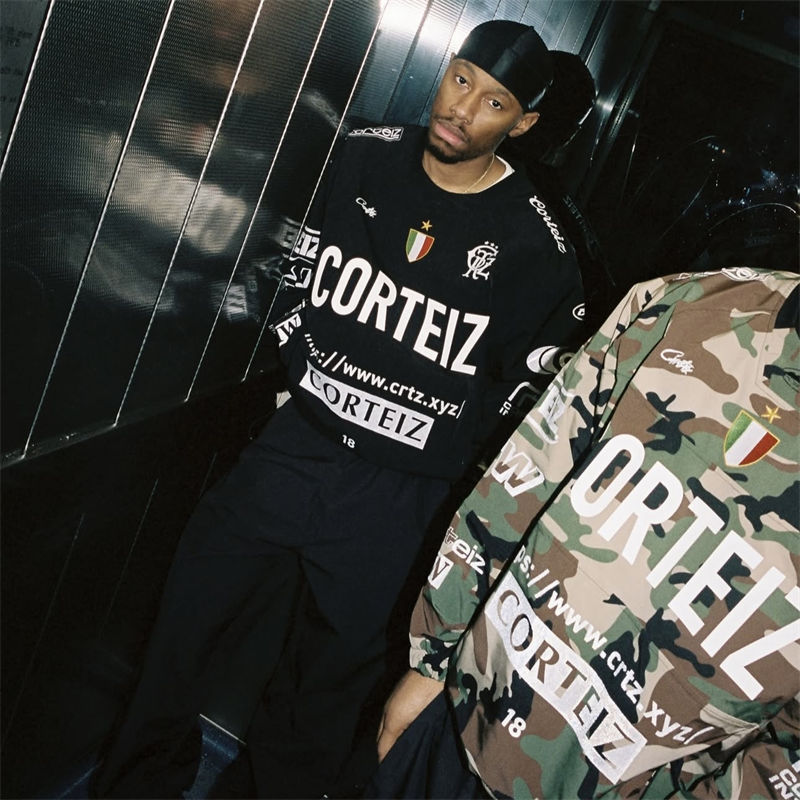 Corteiz Sponsors Training Pullover Wearing Effect