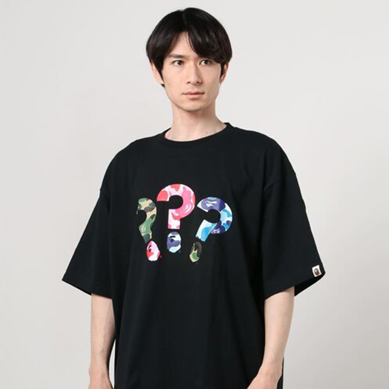 BAPE Punctuation 6 Tee Black Wearing Effect