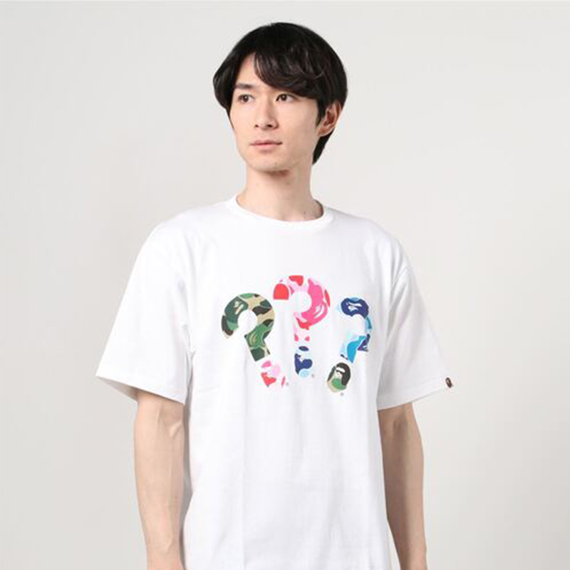 BAPE Punctuation 6 Tee White Wearing Effect