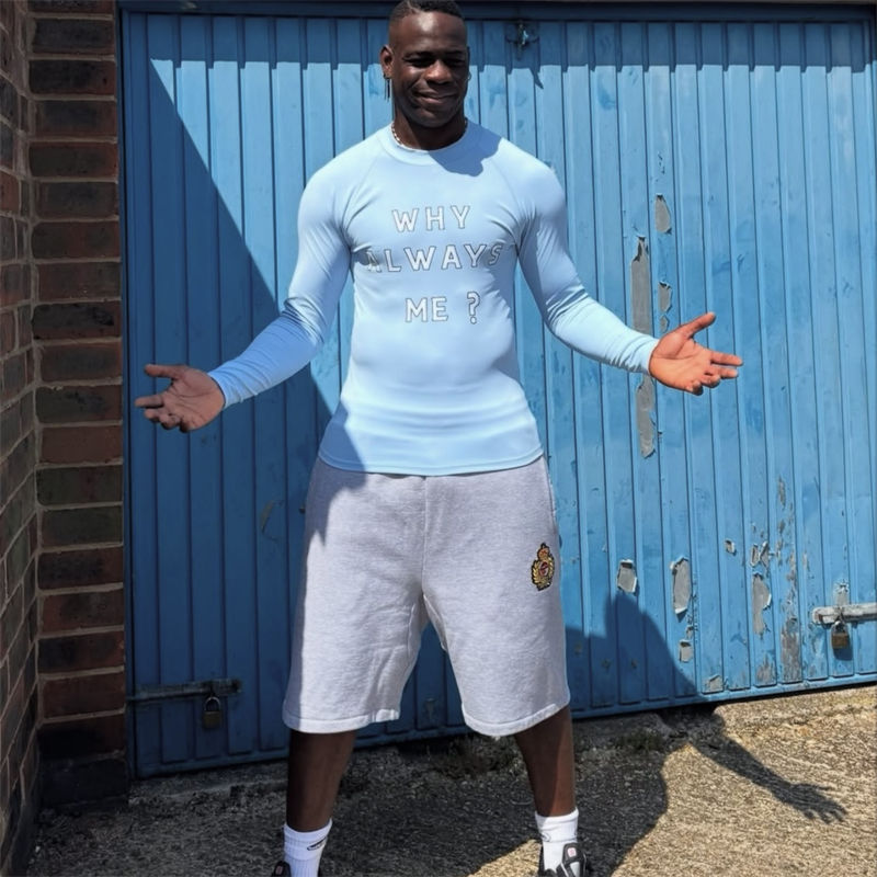 Corteiz Why Always Me Compression Top Blue Wearing Effect