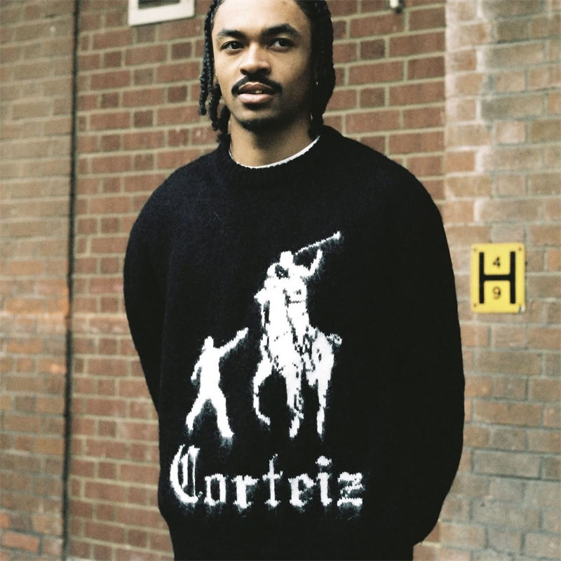 Corteiz Jackin Knit Sweater Black Wearing Effect