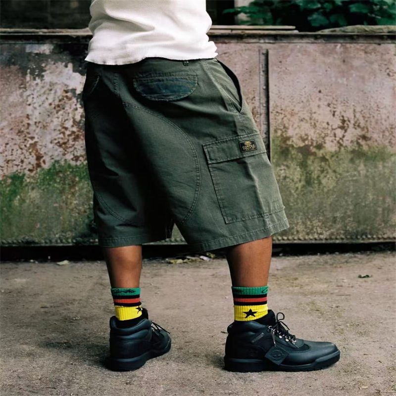 Corteiz Starz Socks Black Wearing Effect