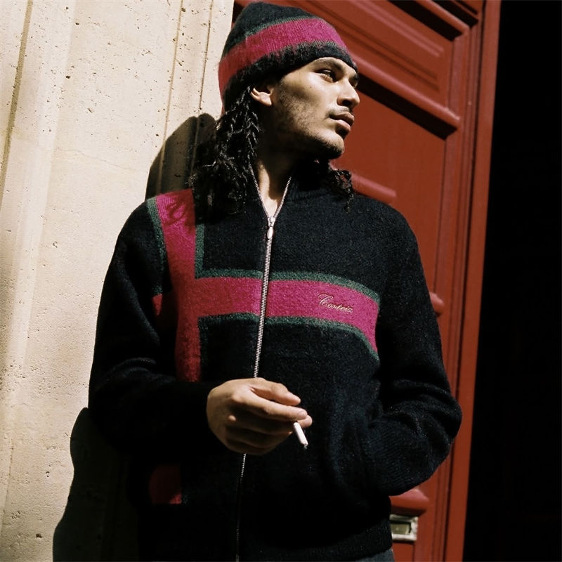 Corteiz Lux Knit Zip Up Black Wearing Effect