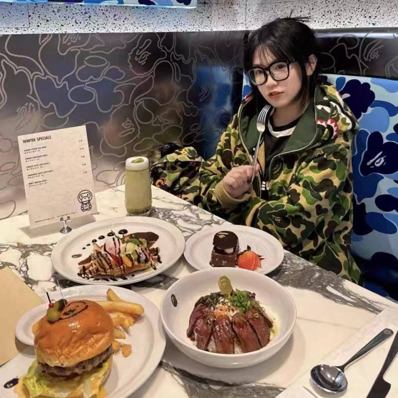 BAPE Big ABC Camo Shark Wide Full Zip Double Hoodie Green  Wearing Effect