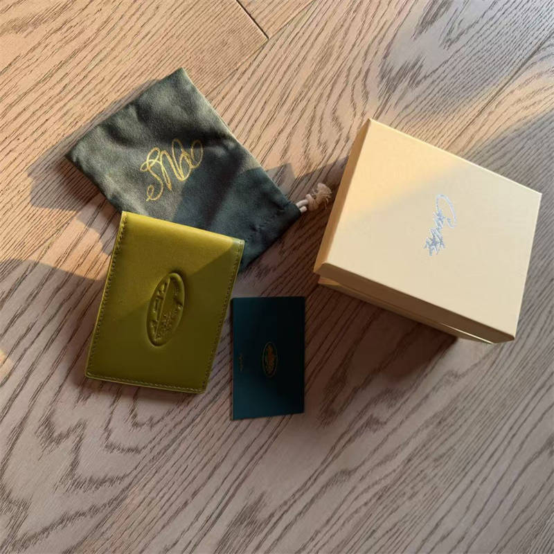 Corteiz Island Leather Card Holder