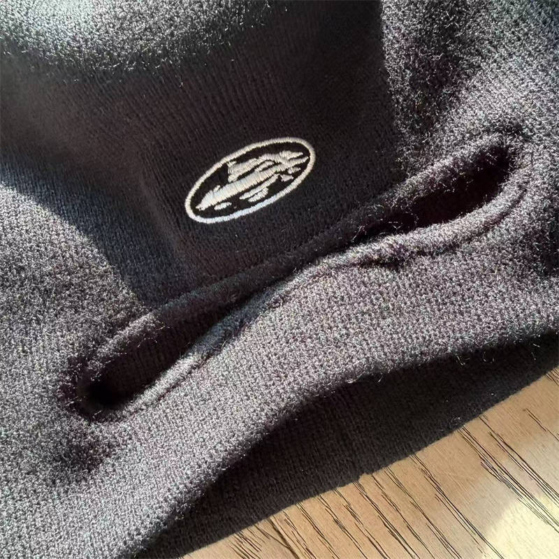 Corteiz Peek-A Beanie