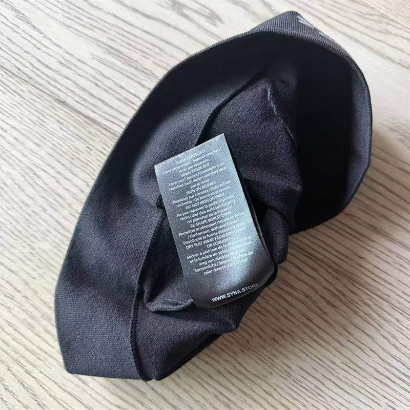 Syna Seamless Hat