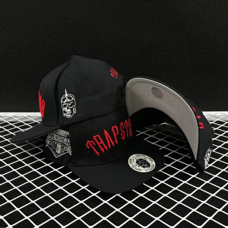 Trapstar Irongate Arch Snapback Cap