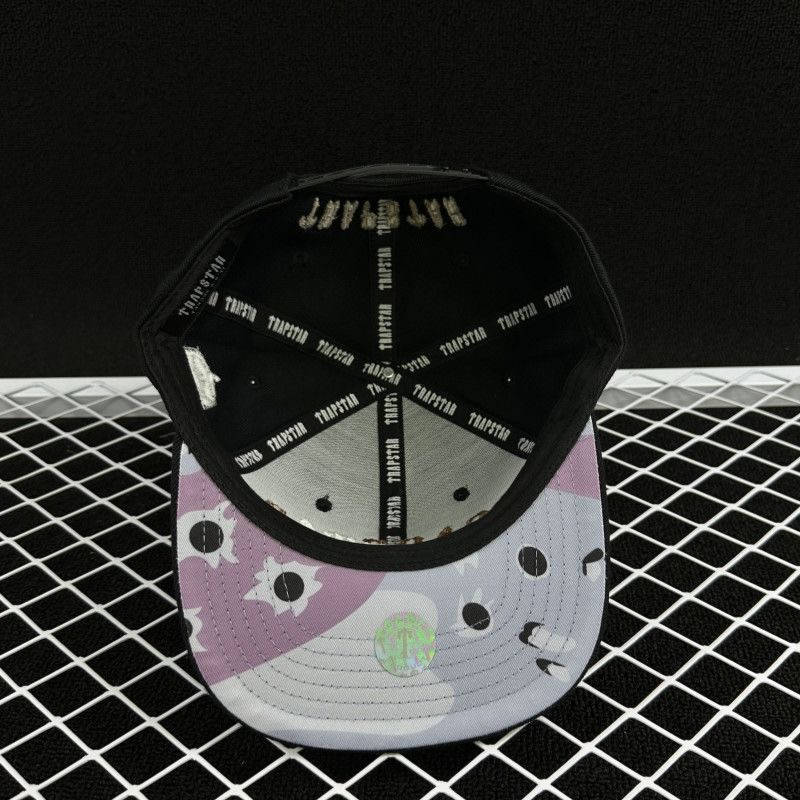 Trapstar Irongate Arch Snapback Cap