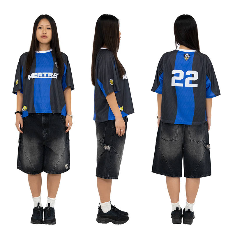 Mertra Football Kit Italy Osaka Blue Wearing Effect