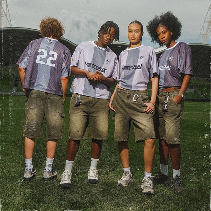 Mertra Reversible Football Kit Grey Wearing Effect