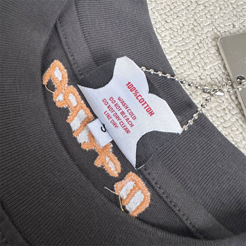 Mertra Cracked Tee