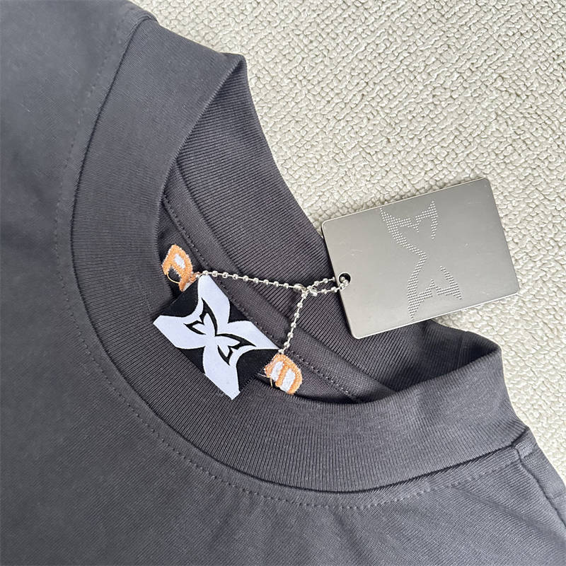 Mertra Cracked Tee